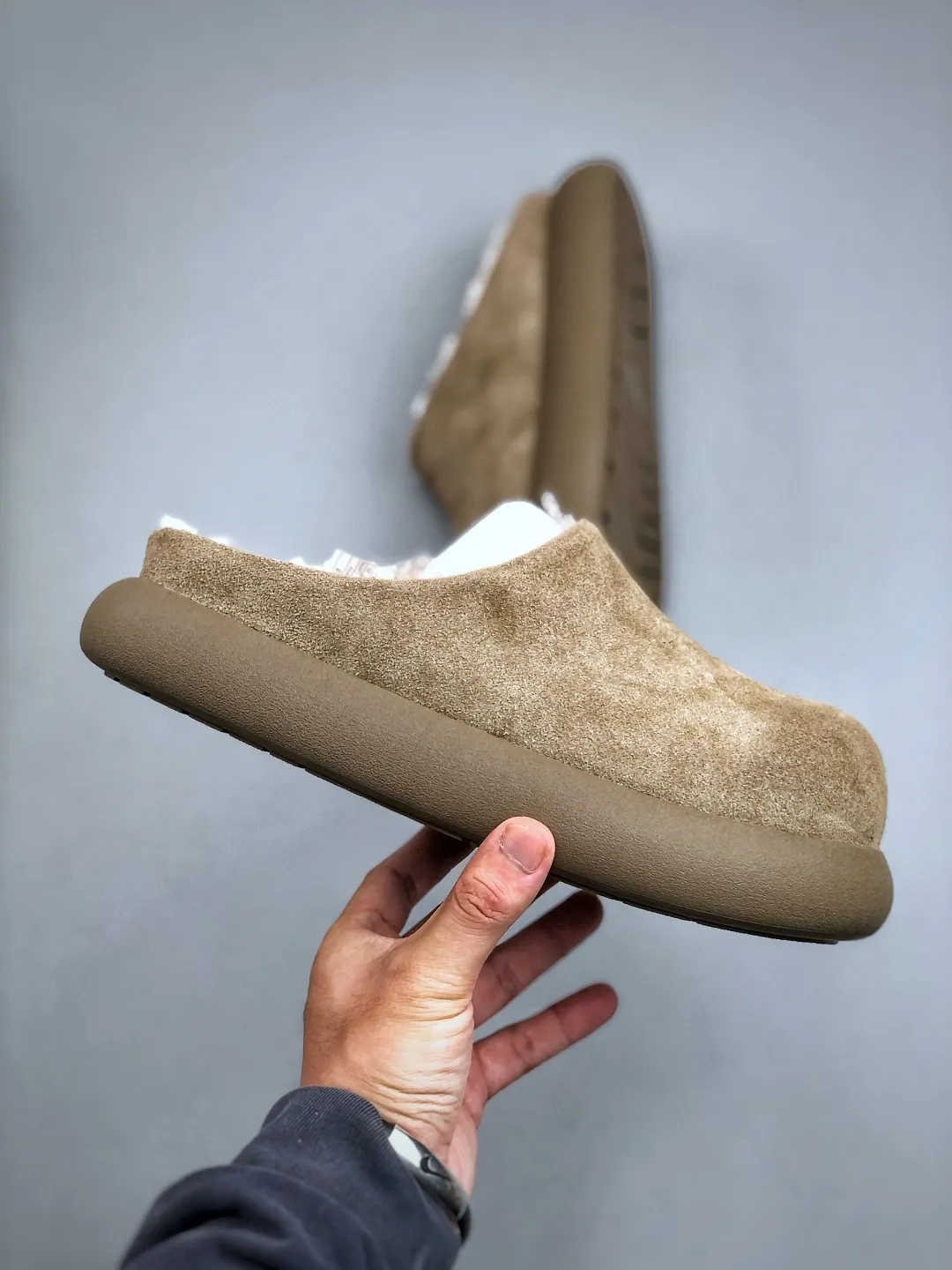 Local self-pickup 💰480 supports store release, the latest official revision and new style! The platform is exclusively for foreign trade UGG Tasman GTX winter neutral small potato snow shoes 1172790 Produced by the ten-year-old brand shoemaking OEM production line. Pay attention to every detail. Longfeng A-grade genuine sheep fur is integrated. Completely built in accordance with the ZP process. Size: 35-40